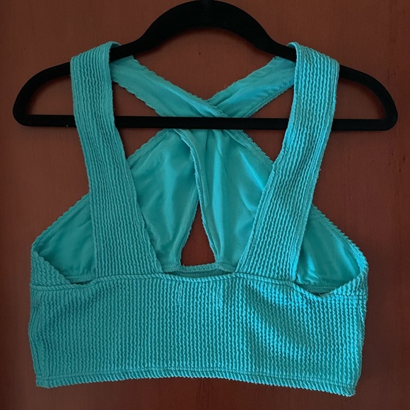 UO Heatwave Crisscross Cropped Halter Top - Picture 5 of 5